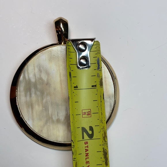 RLM Soho Round Necklace Pendant - Picture 5 of 5